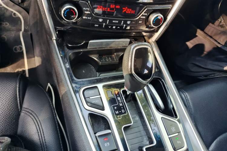 Used Geely Auto Emgrand GT 2016 2.4L Zunya Model
