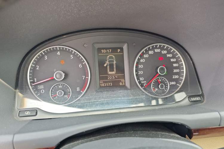 Used Volkswagen Touran 2011 1.4T DSG ZhiZhen Edition 7-Seater