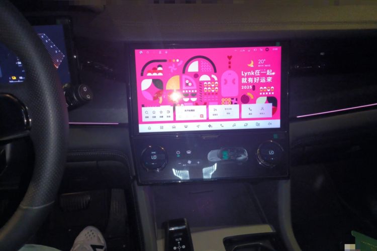 Used Lynk & Co 09 EM-P 2021 2.0T PHEV Halo Six-Seater
