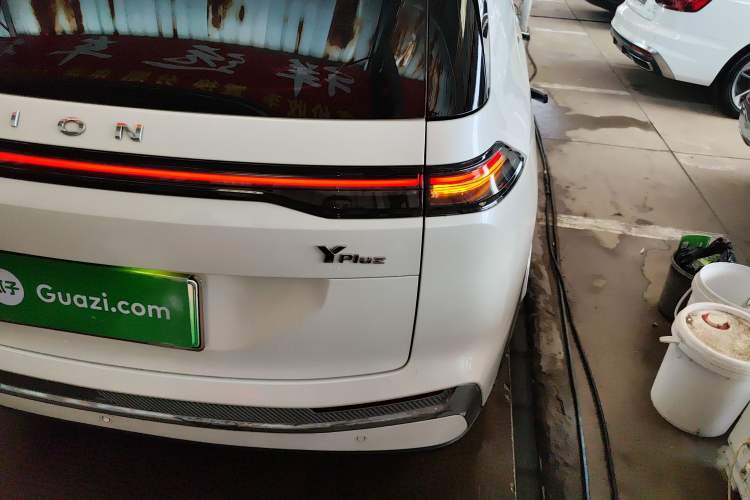 Used AION Y 2023 Plus 510 Smart Edition