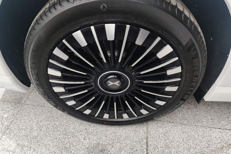 Used XPeng X9 2026 Model—Range-Extended Version 1602 Ultra
