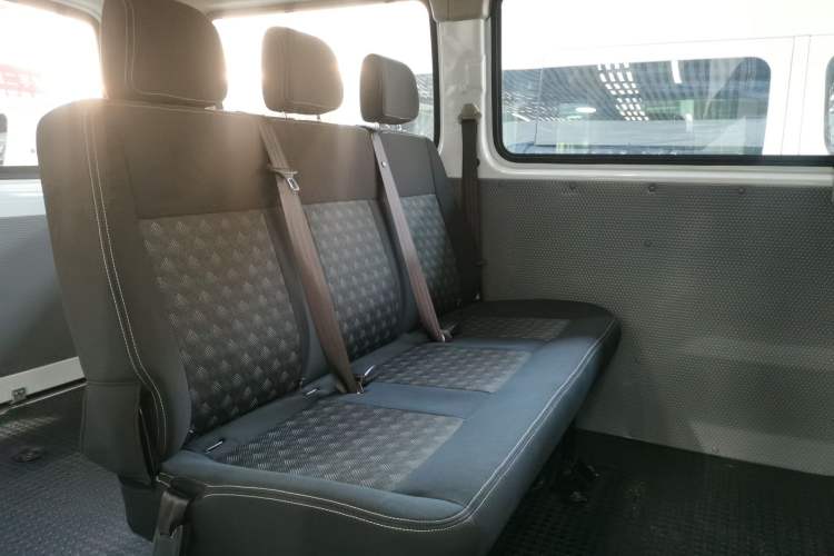 Used SAIC MAXUS Xintu V80 2021 2.0T Manual Classic Aoyuntong Short Wheelbase Mid-Roof 5/6-Seater