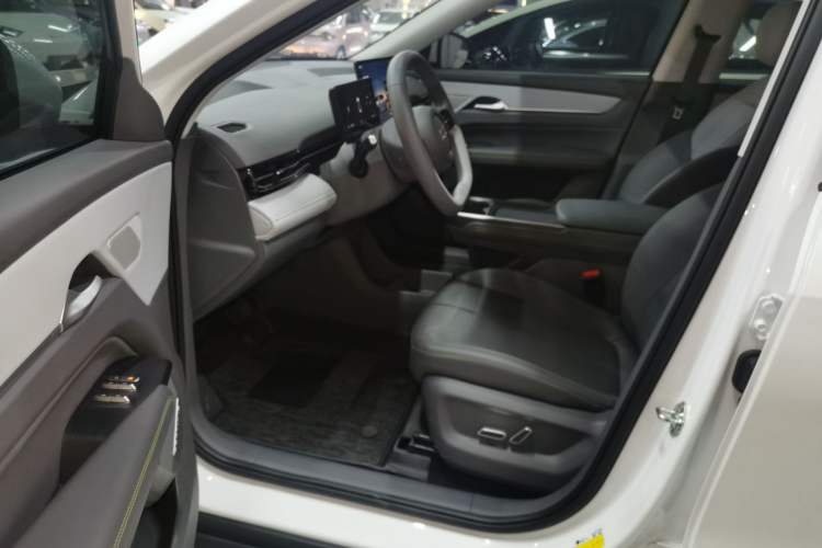 Used Bestune Yueyi 03 2025 445km Joyful Edition