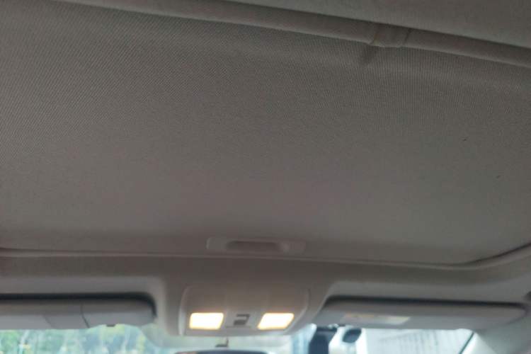 Used Mazda 3 Axela 2017 Sedan 1.5L Automatic Luxury Model Emission Standard China V
