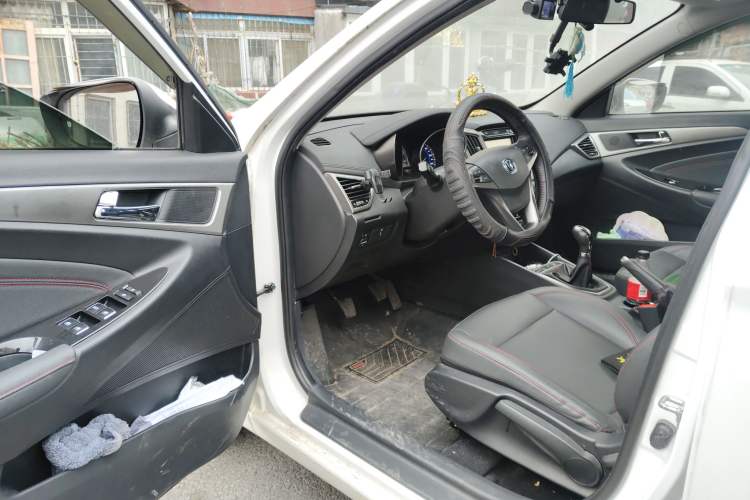 Used Changan Eado 2016 1.6L Manual Fashion Edition