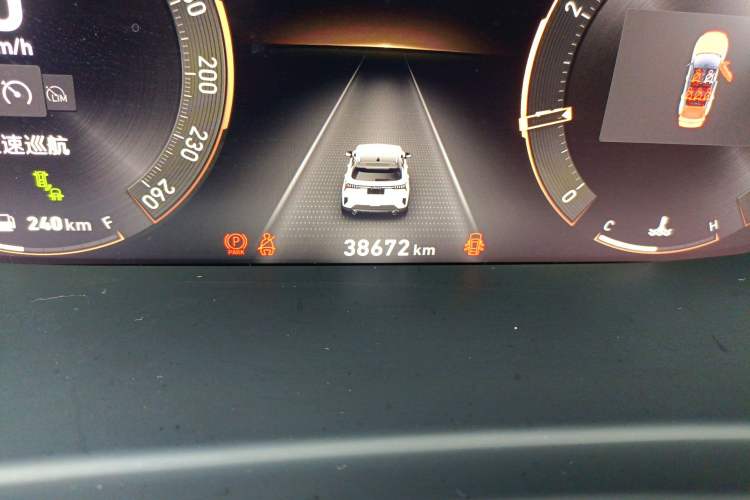 Used Lynk & Co 06 2020 1.5T JinPro model
