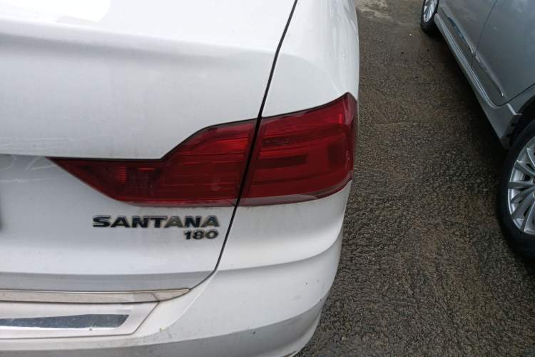 Used Volkswagen Santana 2016 1.6L Manual Fashion Edition