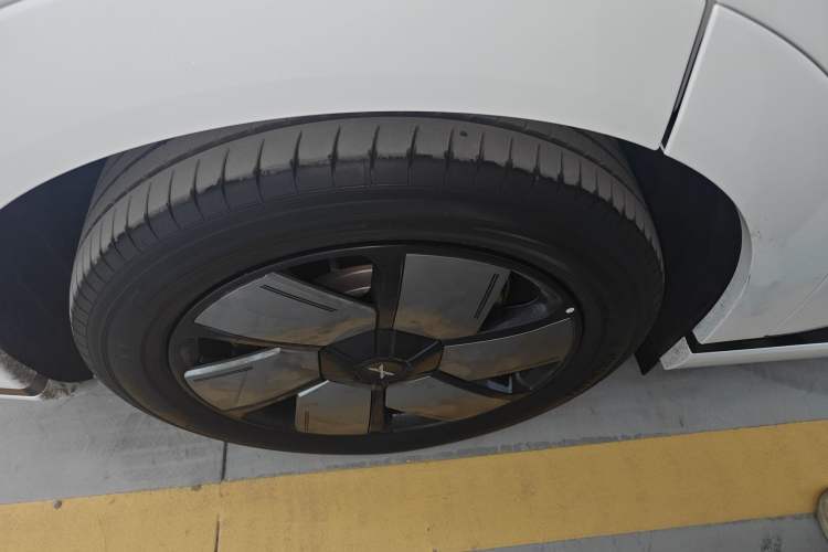 Used XPeng X9 2024 610 Long-Range Pro