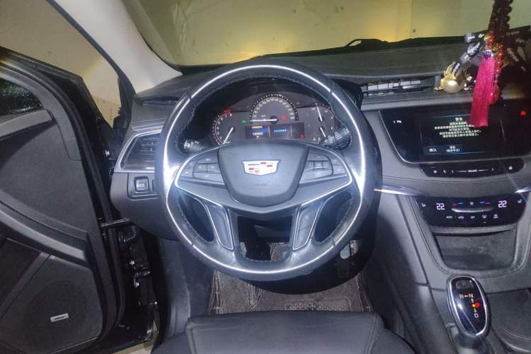 Used Cadillac XT5 2016 25T Luxury Model
