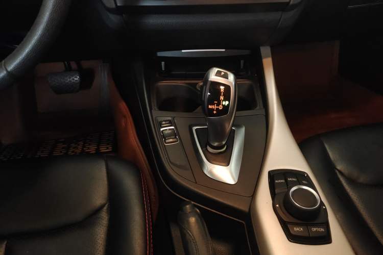 Used BMW 1 Series 2013 Facelifted 118i Leading Edition