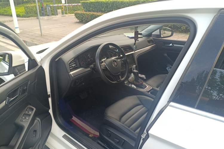 Used Volkswagen Lamando 2019 280TSI DSG Comfort Edition China VI standard Driver Seat