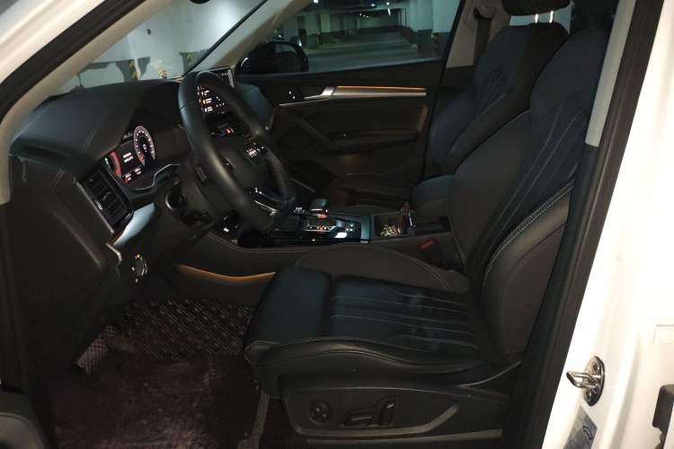 Used Audi Q5L 2022 40T Luxury Dynamic Model
