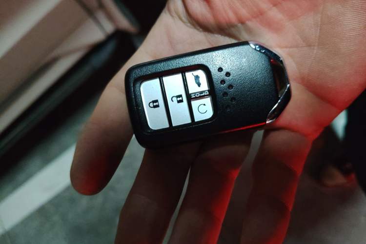 Used Honda UR-V 2020 370TURBO Two-Wheel Drive Luxury Edition
