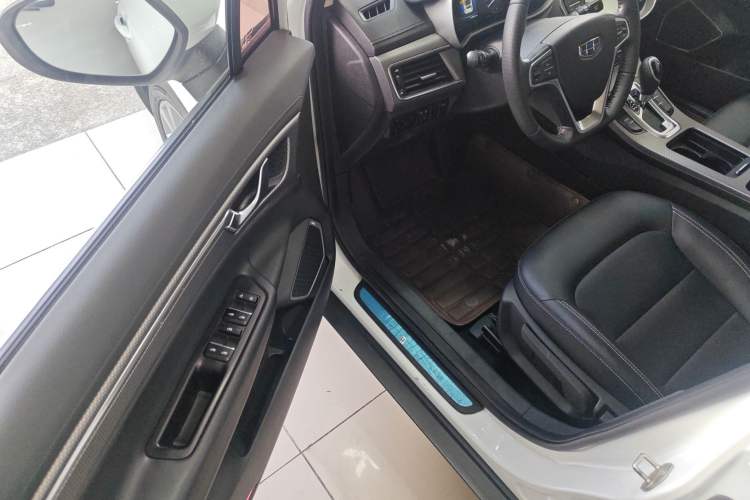 Used Geely Auto Emgrand GS 2016 Elegant Edition 1.3T Automatic LingShang Model Interior 3