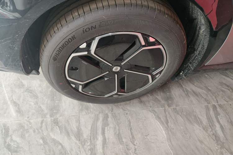 Used Xiaomi Auto YU7 2025 Ultra-Long Range Rear-Wheel Drive Version
