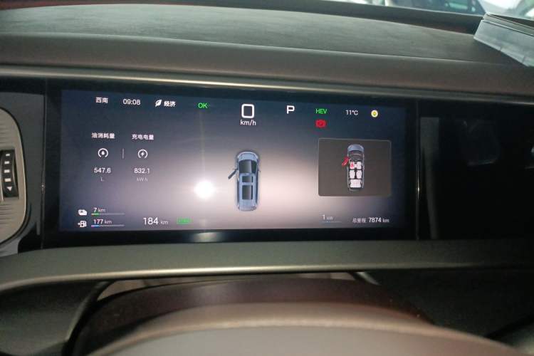 Used Denza D9 2025 DM-i Intelligent Drive 1020 Four-Wheel Drive Prestige Model
