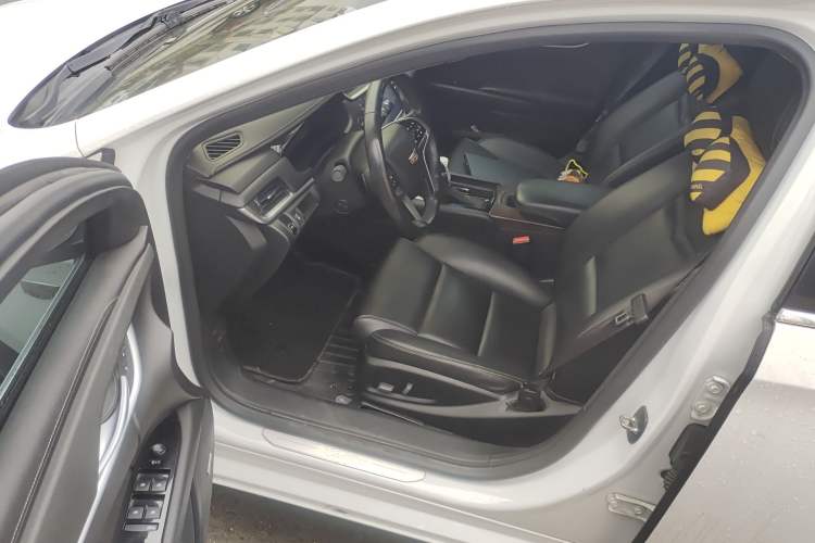 Used Cadillac XTS 2018 28T Tech Edition Driver Seat