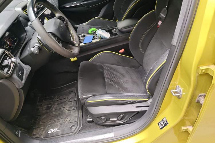 Used Lynk & Co 03 2020 03+ 2.0TD Automatic Wind-Chasing Edition Left Front Seat