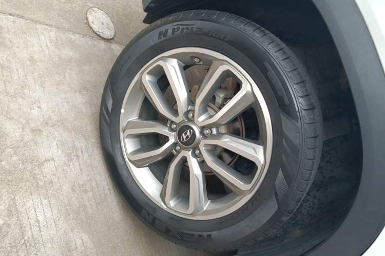 Used Hyundai ix35 2018 2.0L Automatic 2WD Zhiyong·Changxiang Edition Right Rear Wheel Hub