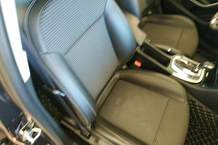 Used Buick Regal 2015 1.6T Leading Technology Model Right Front Seat