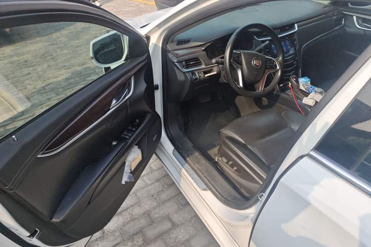 Used Cadillac XTS 2014 28T Luxury Model