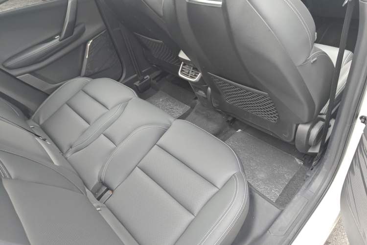 Used Lynk & Co 06 2023 Remix 1.5T JinPro Right Rear Wheel Hub