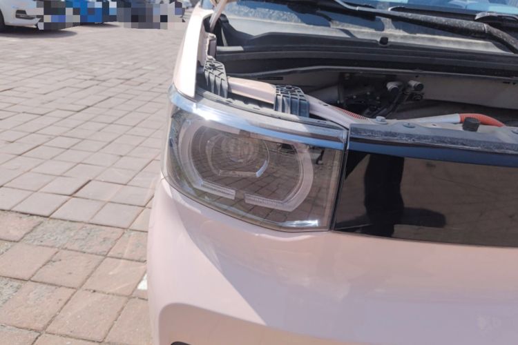 Used Wuling Hongguang MINIEV 2021 Macaron Sandwich Model 170 km Lithium Ternary Right Front Headlight