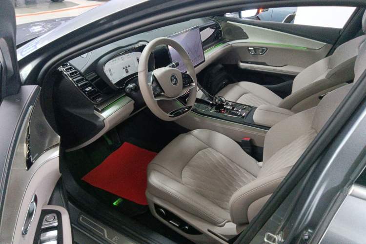 Used BYD Han 2025 DM-i 125KM Prestige Model