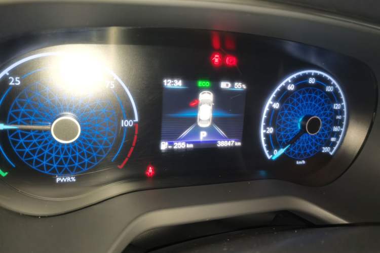 Used Hongqi E-QM5 2023 Base Travel Edition
