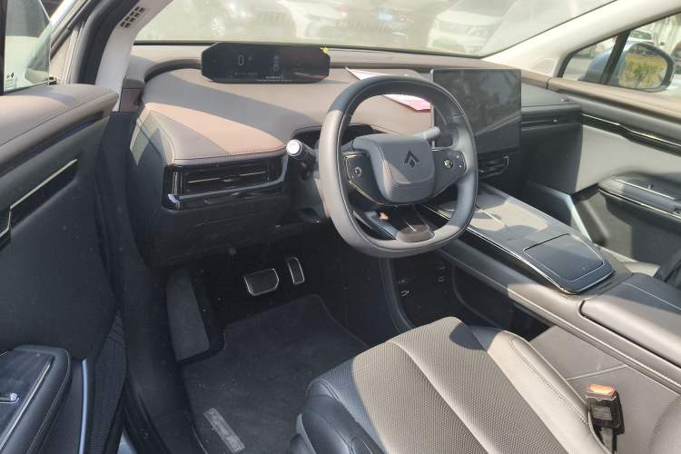 Used Hyptec HT 2023 670 Rear-Drive Ultra-High Voltage Version