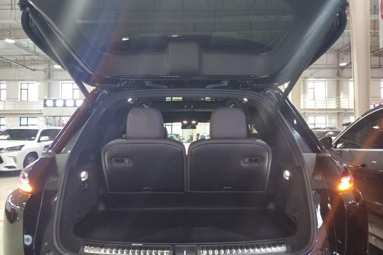 Used Li Auto L8 2023 Pro Model