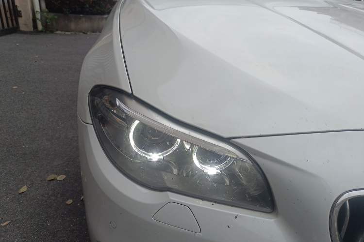 Used BMW 5 Series 2017 520Li Elegant Edition Right Front Headlight