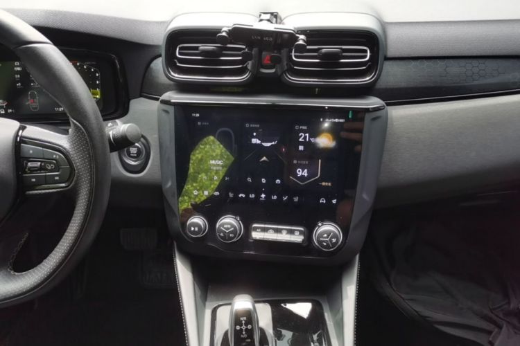 Used Lynk & Co 03 2022 1.5TD DCT JingPro Audio And AC Panel