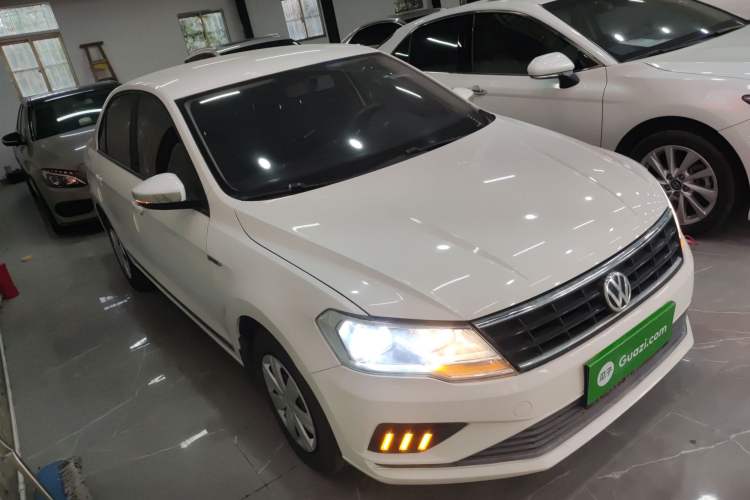 Used Volkswagen Jetta 2017 1.5L Automatic Fashion Model