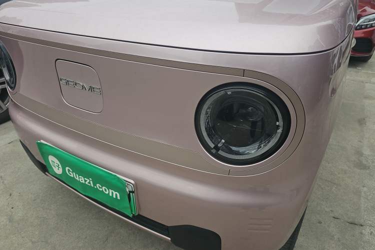 Used Geely Galaxy Panda 2023 Panda Mini 200km Endurance Bear
