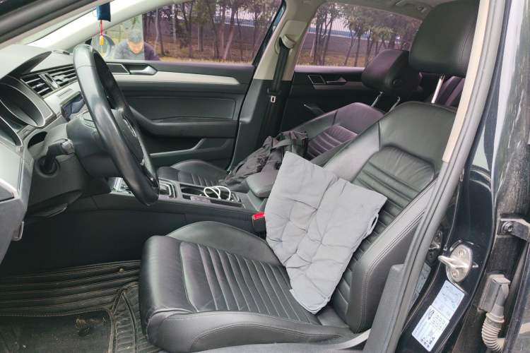 Used Volkswagen Magotan 2019 330TSI DSG Leading Edition China V Standard Left Front Seat