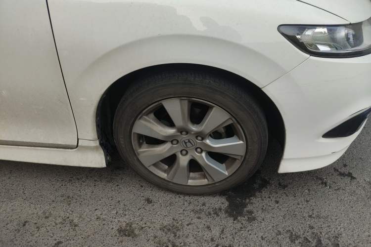 Used Honda Jade 2014 1.8L Automatic Comfort Elite Version 5 Seats
