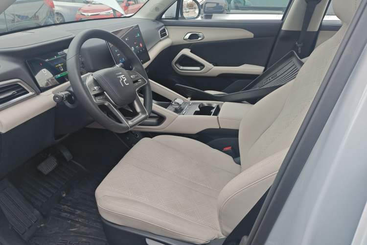 Used BYD Yuan UP 2024 401KM Leading Edition Left Front Seat