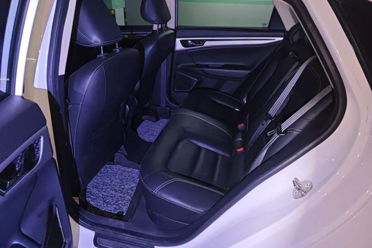 Used Geely Auto Emgrand GL 2017 1.3T DCT Elite Model
