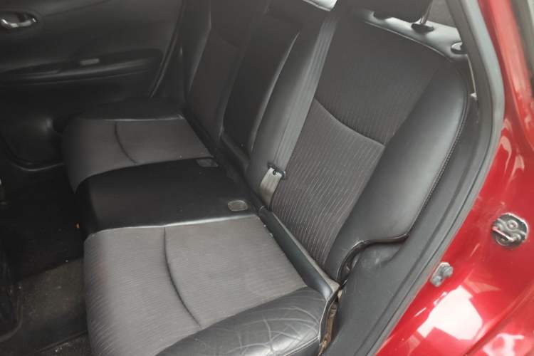 Used Nissan Tiida 2011 1.6L CVT Smart Version
