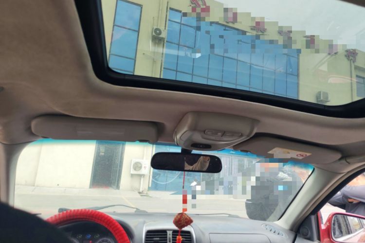 Used JAC Group Rein 2011 2.0L Two-Wheel Drive Luxury Edition
