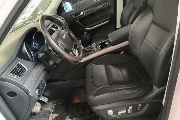 Used Haval H8 2015 2.0T Four-Wheel Drive Elite Model