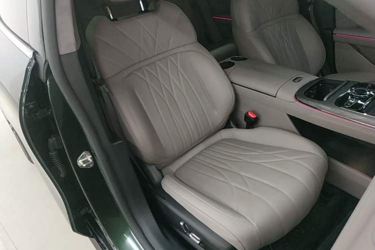 Used Geely Galaxy 8 2025 130km EM-P Starship Edition Right Front Seat