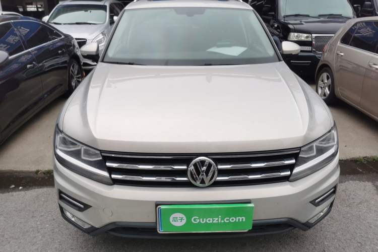 Used Volkswagen Tiguan L 2017 330TSI Automatic Two-Wheel Drive Luxury Edition Front