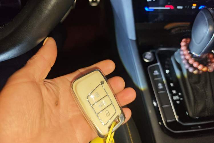 Used Volkswagen FAW-Volkswagen CC 2023 380TSI Striking Edition Vehicle Key