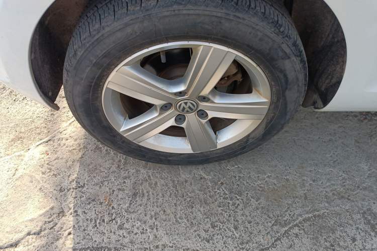 Used Volkswagen Golf 2017 1.6L Automatic Comfort Million-Vehicle Anniversary Edition