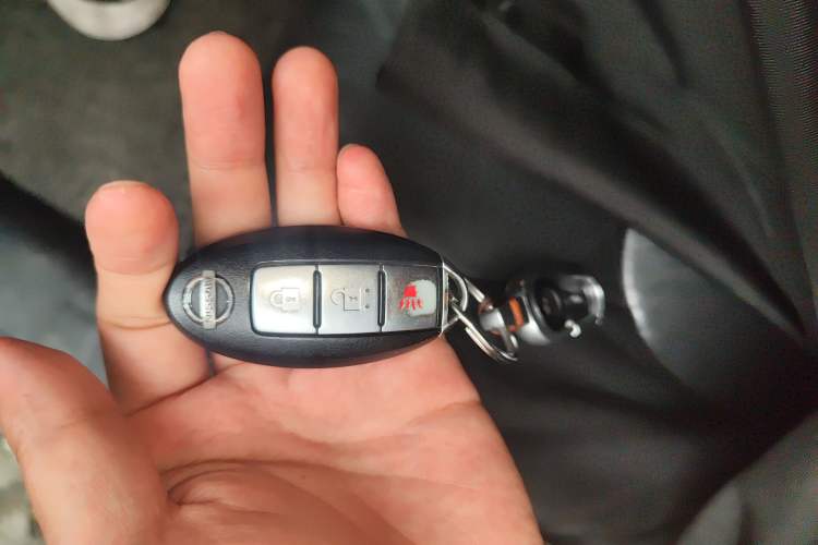 Used Nissan X-Trail 2012 2.5L CVT Luxury Edition 4WD
