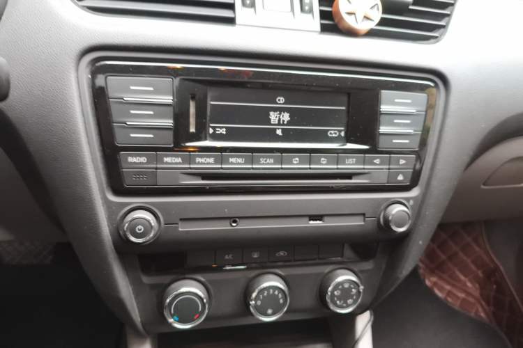 Used Skoda Octavia 2015 1.4TSI DSG Yijun Edition
