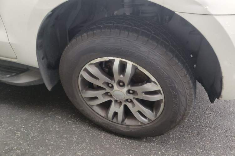 Used Ford Everest 2017 2.2T Diesel Manual 4x4 Luxury Edition 5 Seats