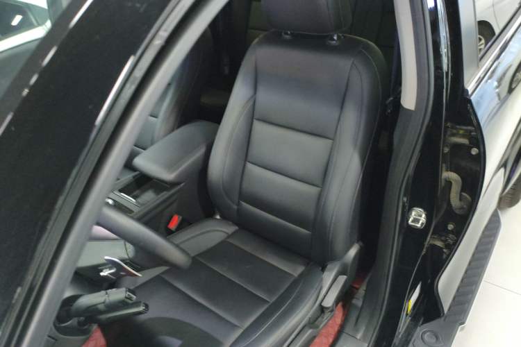 Used Great Wall Poer 2024 2.4T Passenger Version Automatic Diesel Two-Wheel Drive Comfort Edition
